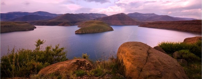 Dam at dusk